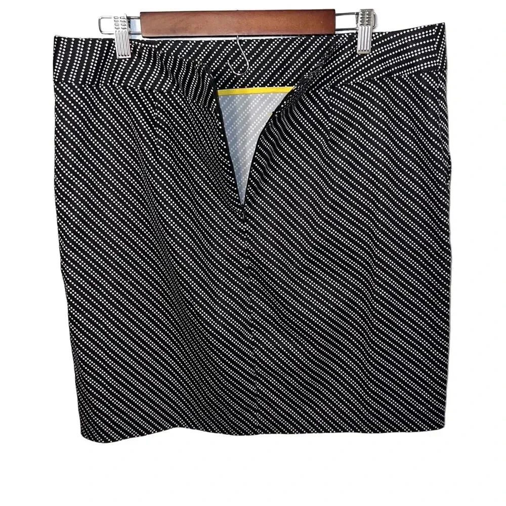 Worthington Ladies size 14 A-line geometric stretch office/career Y2K midi Skirt